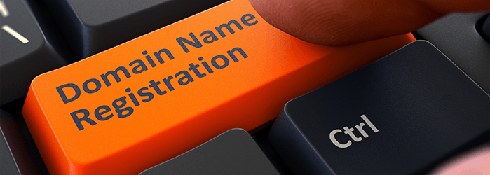 独自ドメインを取得した方が良いのか