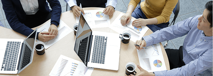 スタッフ紹介ページは必要? メリットとデメリット